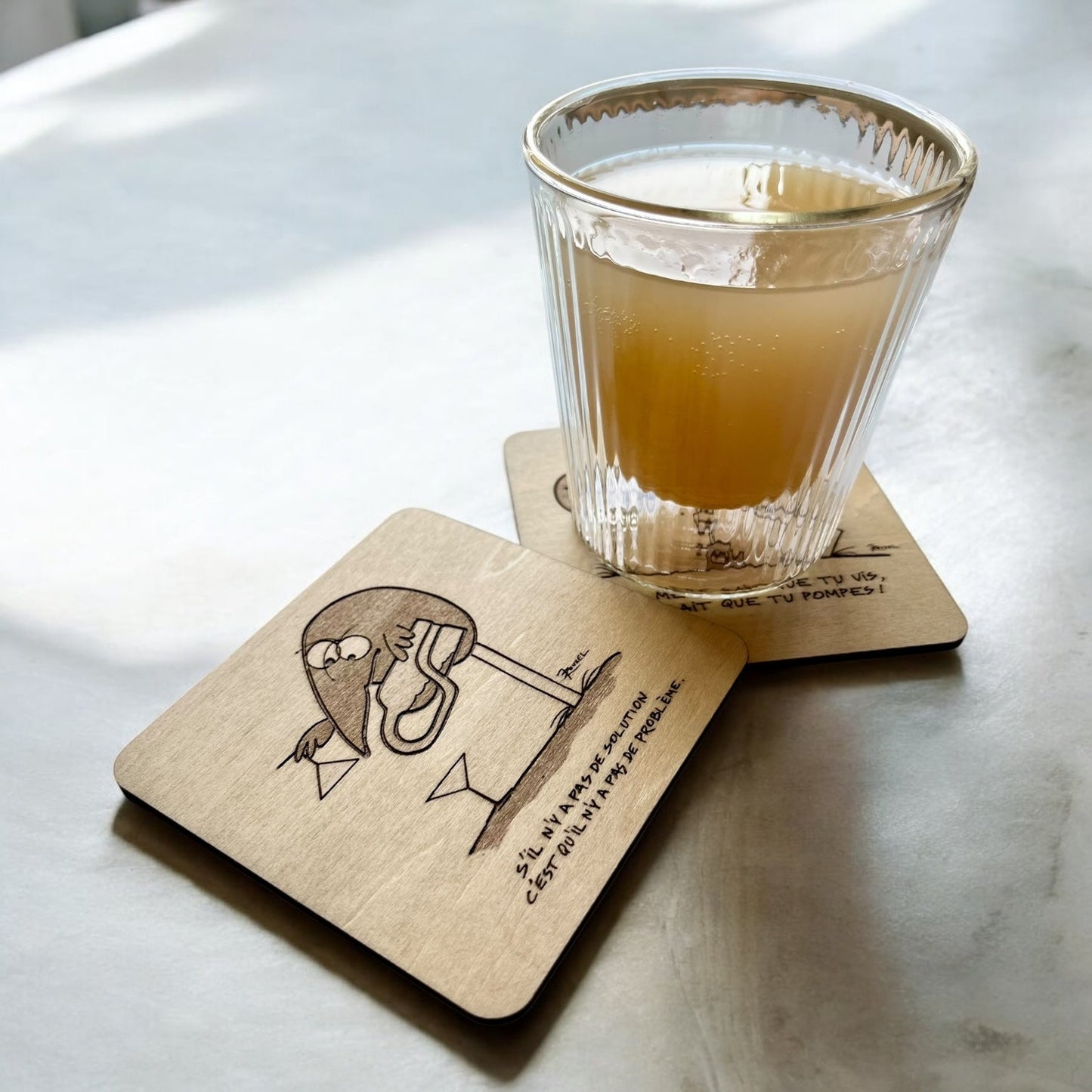 Sous Verres en Bois - Dessins des Shadoks - Je Pompe Donc Je Suis - Modèle 1 - Sous les Toits de Paris