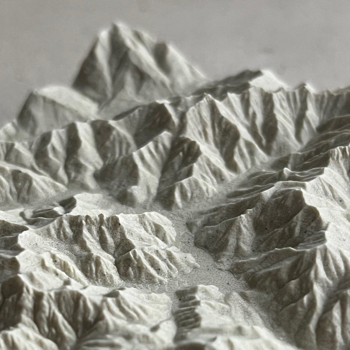 Carte en Relief Personnalisée - Topographie de Votre Montagne, Vallée ou Région