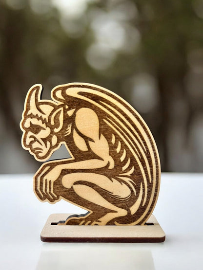 Gargouilles de Paris Mediéval - Stryge et Gothique - Sculpture et/ou Aimant pour Réfrigérateur en Bois / Magnet pour Frigo - Sculpture 2D - Sous les Toits de Paris